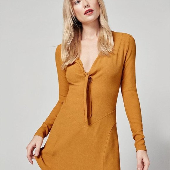 Reformation Dresses & Skirts - Reformation Gia dress in Sunflower, BNWT Size 4